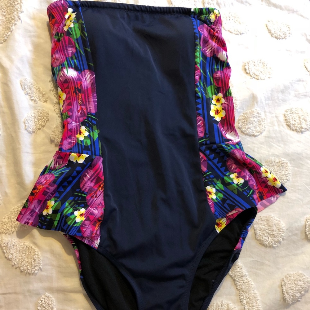 Free by Gottex strapless one piece retro bikini